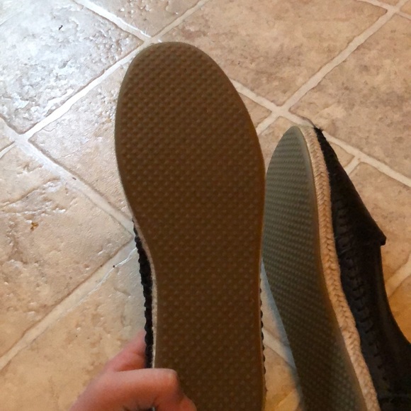 Toms slip on shoes - Picture 3 of 4